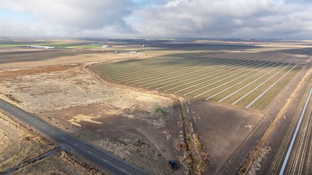 2490 NW Deschutes Drive, Madras, OR 97741