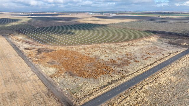 2490 NW Deschutes Drive, Madras, OR 97741