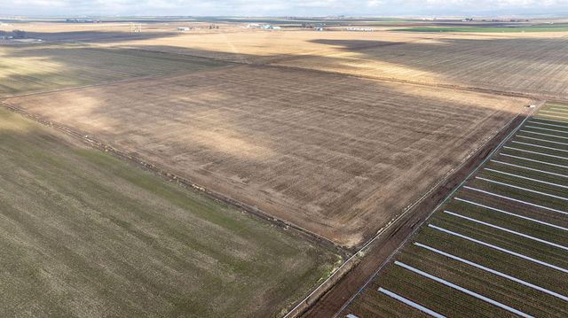 2490 NW Deschutes Drive, Madras, OR 97741