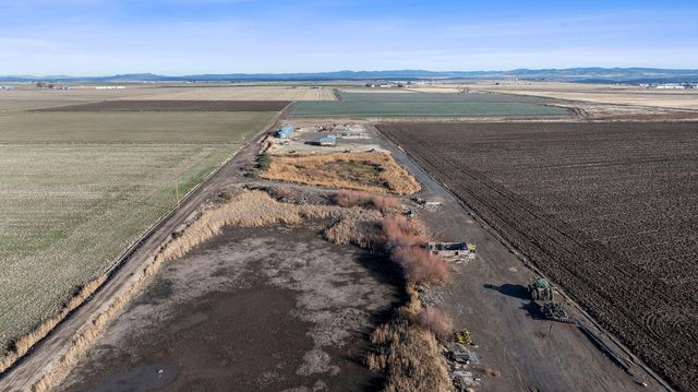 2490 NW Deschutes Drive, Madras, OR 97741