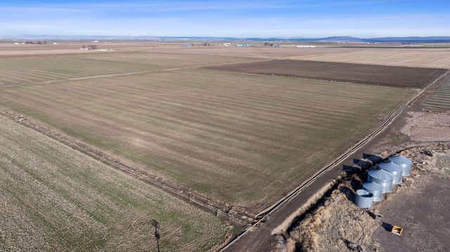 2490 NW Deschutes Drive, Madras, OR 97741