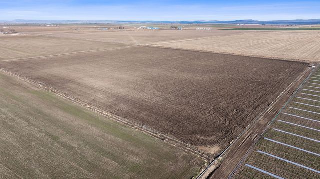 2490 NW Deschutes Drive, Madras, OR 97741