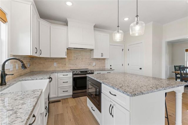 4791 Cooper Road, Clemmons, NC 27012