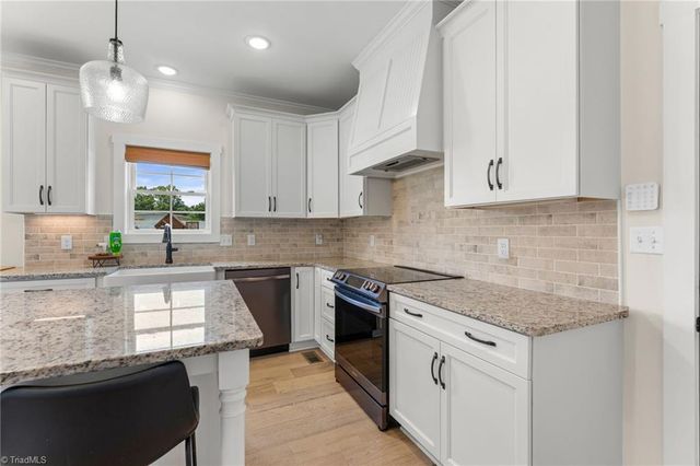 4791 Cooper Road, Clemmons, NC 27012