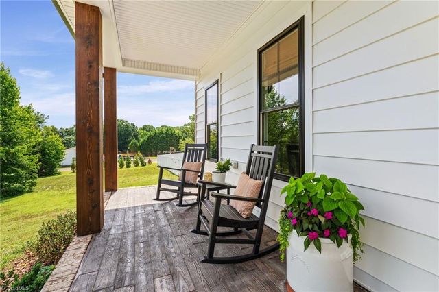 4791 Cooper Road, Clemmons, NC 27012