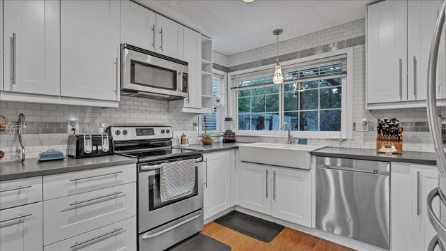 7251 Starflower Dr, Citrus Heights, CA 95621