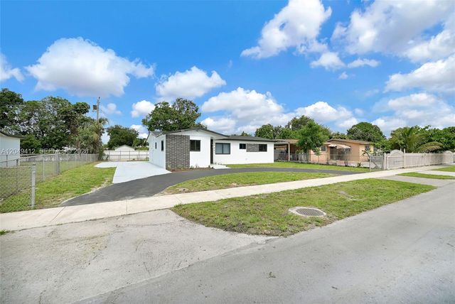 17221 NW 24th Place, Miami Gardens, FL 33056