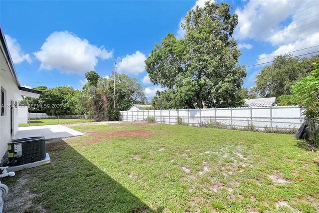 17221 NW 24th Place, Miami Gardens, FL 33056