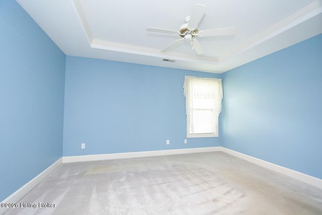 8421 Elsie Ct, Louisville, KY 40228