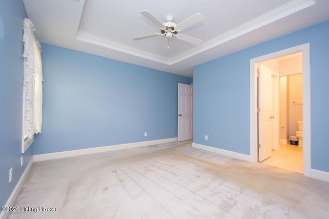 8421 Elsie Ct, Louisville, KY 40228
