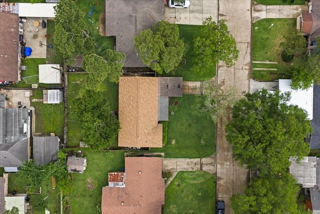 811 Shadowglen Street, Channelview, TX 77530