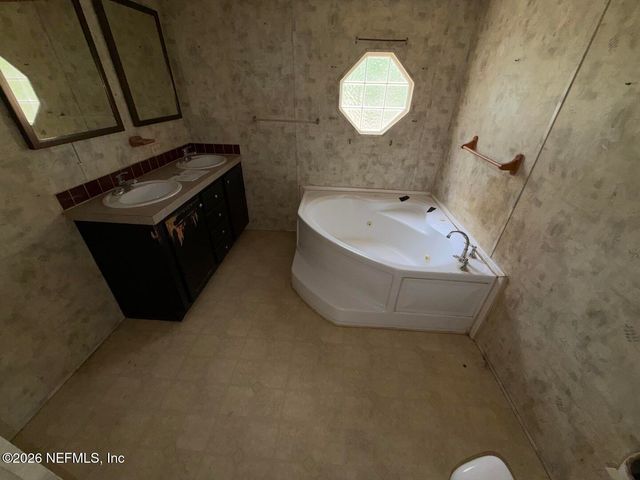 11530 HOLTON Lane, Jacksonville, FL 32219