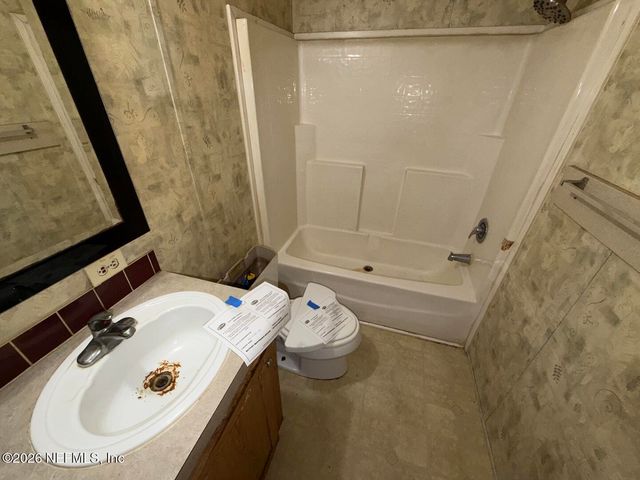 11530 HOLTON Lane, Jacksonville, FL 32219