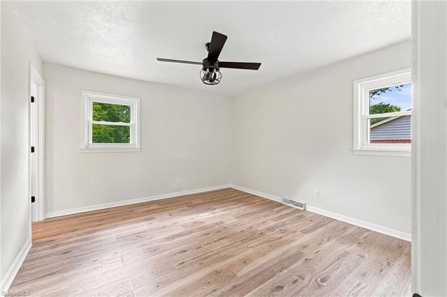 211 Maxwell Drive, Lexington, NC 27295