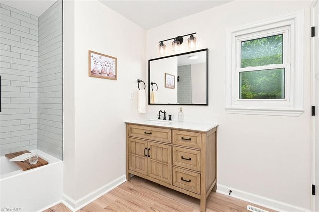 211 Maxwell Drive, Lexington, NC 27295