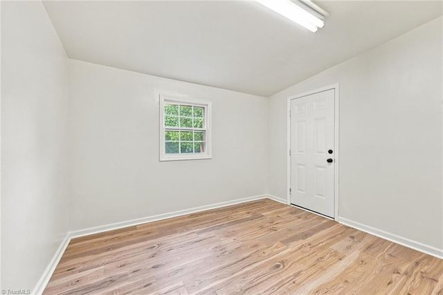 211 Maxwell Drive, Lexington, NC 27295