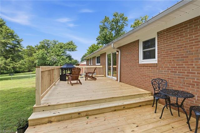 211 Maxwell Drive, Lexington, NC 27295