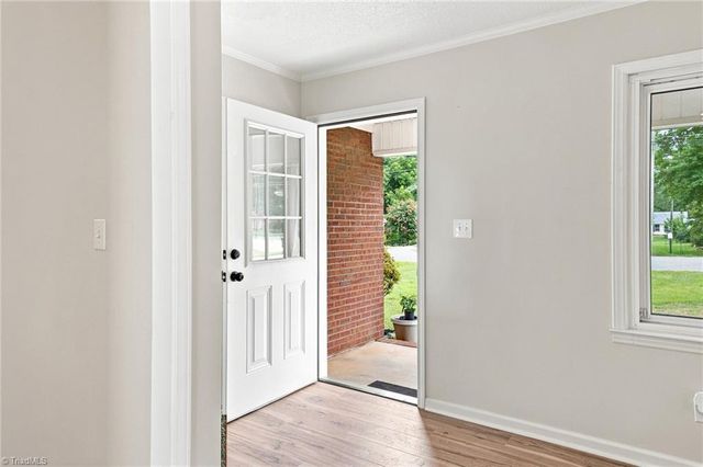 211 Maxwell Drive, Lexington, NC 27295
