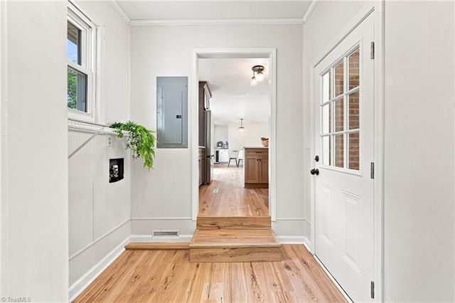 211 Maxwell Drive, Lexington, NC 27295