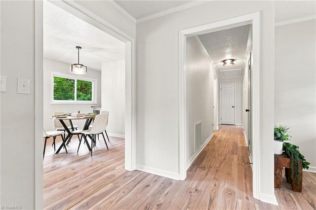 211 Maxwell Drive, Lexington, NC 27295