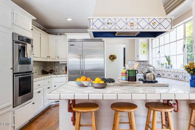 612 Landor Lane, Pasadena, CA 91106