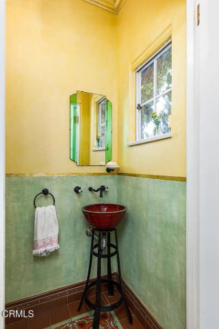 612 Landor Lane, Pasadena, CA 91106