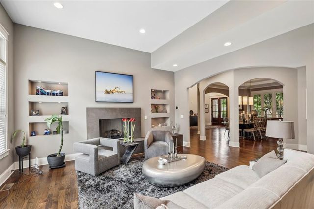 6285 Aberdeen Drive, Atlanta, GA 30328