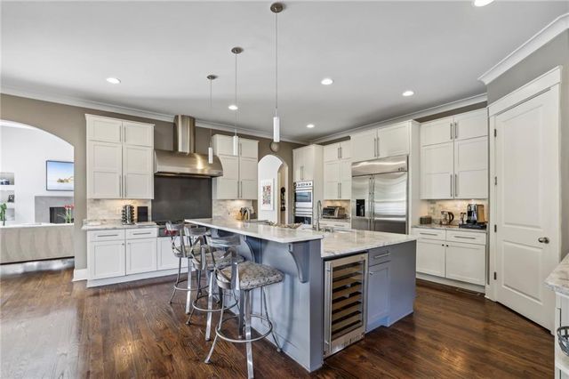 6285 Aberdeen Drive, Atlanta, GA 30328