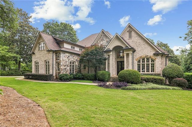 6285 Aberdeen Drive, Atlanta, GA 30328