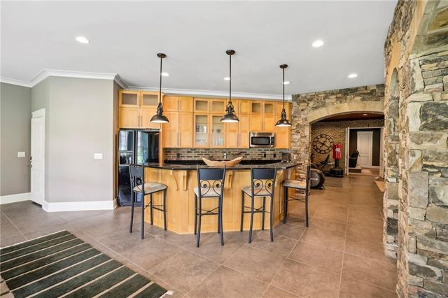 6285 Aberdeen Drive, Atlanta, GA 30328