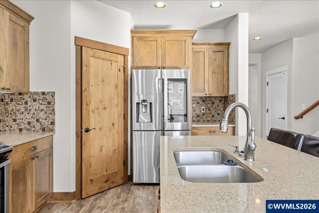 3858 Rogue Av S, Salem, OR 97302