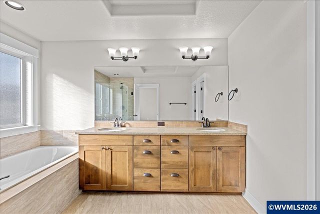 3858 Rogue Av S, Salem, OR 97302