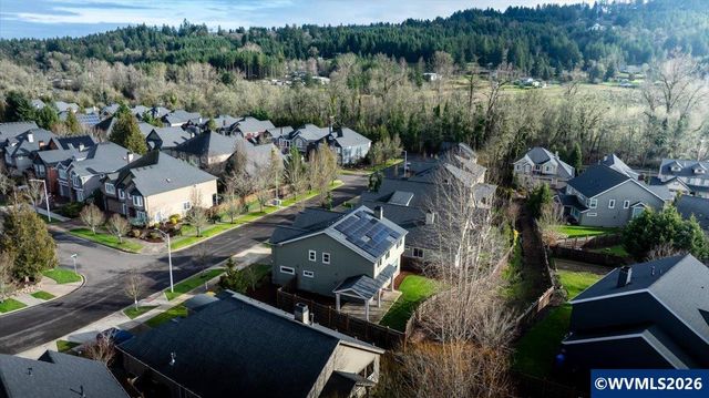 3858 Rogue Av S, Salem, OR 97302