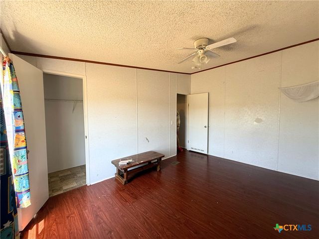 845 Crest Court, Copperas Cove, TX 76522
