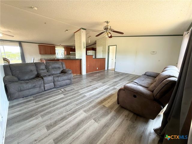 845 Crest Court, Copperas Cove, TX 76522