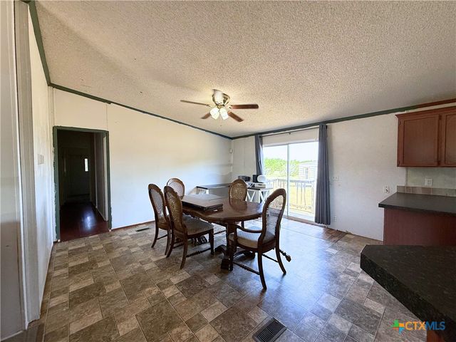 845 Crest Court, Copperas Cove, TX 76522
