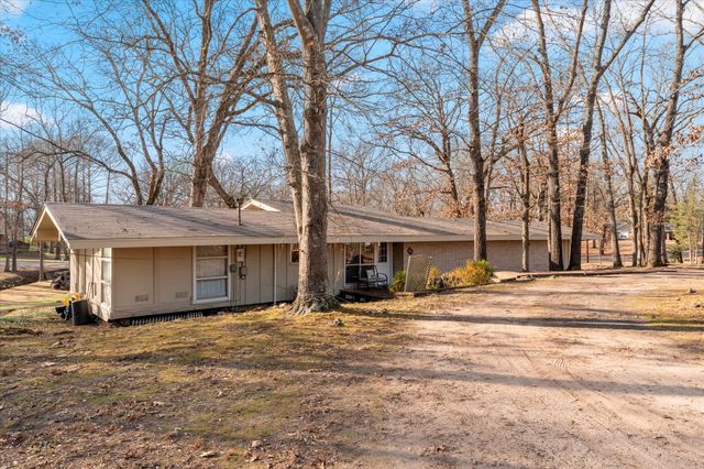 106 Lively Avenue, Mt Pleasant, TX 75455