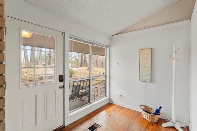 106 Lively Avenue, Mt Pleasant, TX 75455