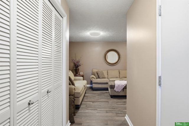 6725 S 191st Avenue, Omaha, NE 68135