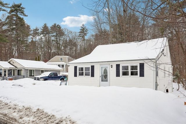 5 Grandview Ter, Sandown, NH 03873
