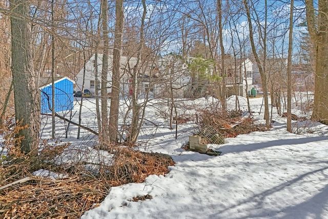 5 Grandview Ter, Sandown, NH 03873