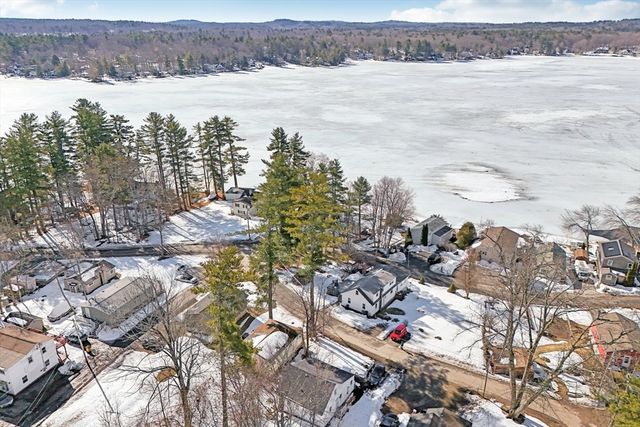 5 Grandview Ter, Sandown, NH 03873