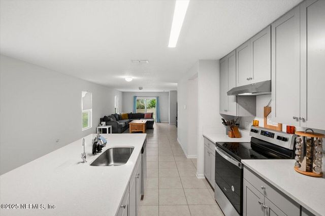 2071 JAMES WILSON Way, Jacksonville, FL 32221