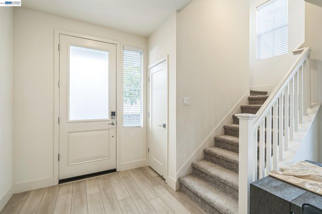 37231 Sand Bar Pl, Newark, CA 94560
