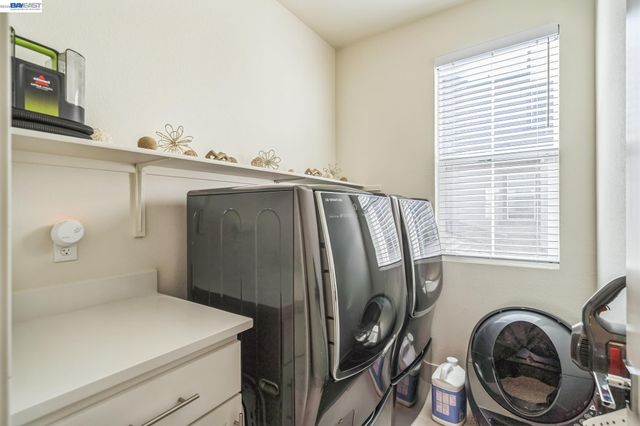 37231 Sand Bar Pl, Newark, CA 94560