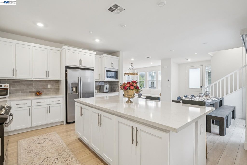 37231 Sand Bar Pl, Newark, CA 94560