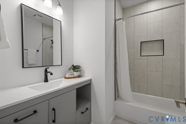 830 Rome St, Petersburg, VA 23803