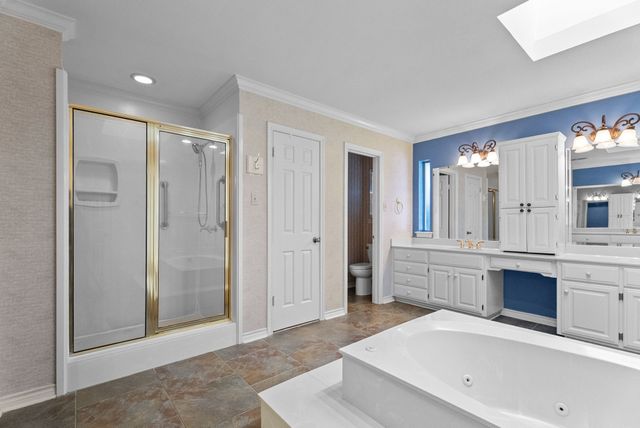 1807 Royal Oak Drive, Tyler, TX 75703