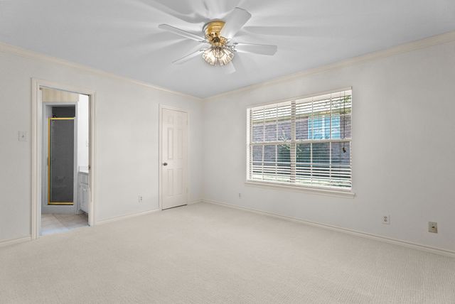 1807 Royal Oak Drive, Tyler, TX 75703
