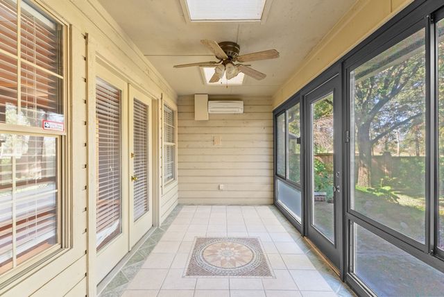 1807 Royal Oak Drive, Tyler, TX 75703